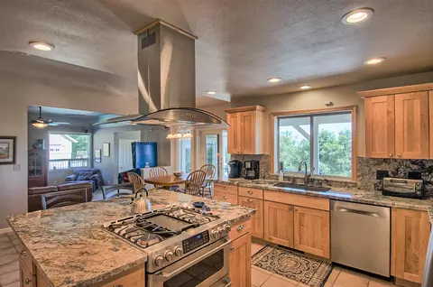 15252 Prospect Dr, Redding, CA 96001 photo 17
