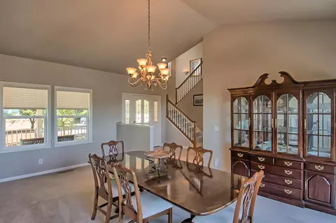 15252 Prospect Dr, Redding, CA 96001 photo 8