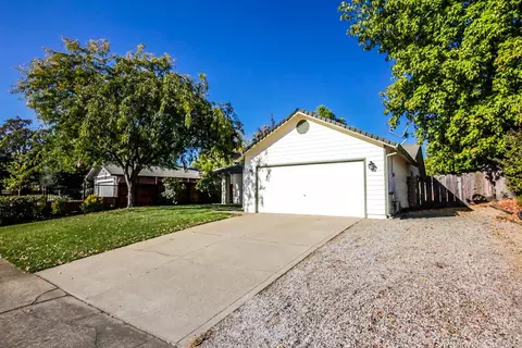 3642 Santa Rosa Way, Redding, CA 96003 photo 5