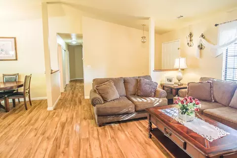 3642 Santa Rosa Way, Redding, CA 96003 photo 12