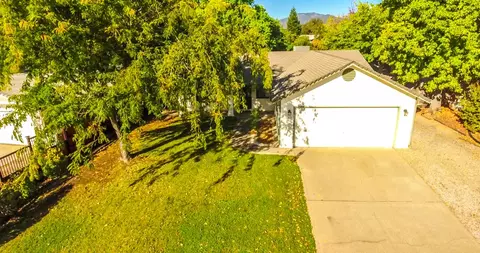 3642 Santa Rosa Way, Redding, CA 96003 photo 4
