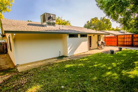 3642 Santa Rosa Way, Redding, CA 96003 photo 31