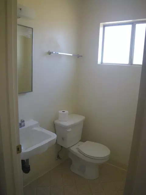 2092 Comet St, Redding, CA 96002 photo 8