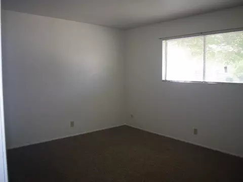 2092 Comet St, Redding, CA 96002 photo 11