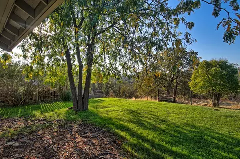 4330 Emily Way, Redding, CA 96001 photo 33