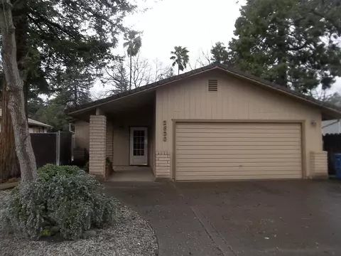 2630 Freebridge St, Redding, CA 96001 photo 1