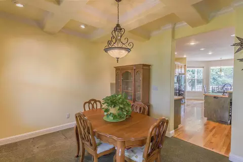 19575 Mockingbird Ln, Redding, CA 96002 photo 14
