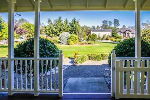 19575 Mockingbird Ln, Redding, CA 96002 photo 43