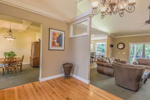 19575 Mockingbird Ln, Redding, CA 96002 photo 5