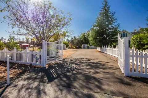19575 Mockingbird Ln, Redding, CA 96002 photo 54