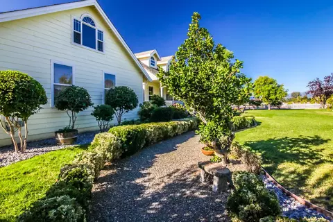19575 Mockingbird Ln, Redding, CA 96002 photo 52