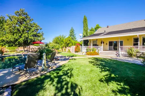 19575 Mockingbird Ln, Redding, CA 96002 photo 45