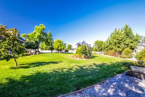 19575 Mockingbird Ln, Redding, CA 96002 photo 51