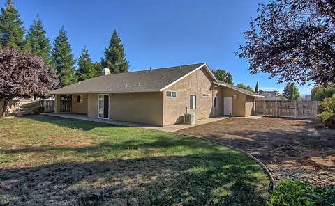 3906 Bristol Dr, Redding, CA 96002 photo 26