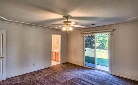 3906 Bristol Dr, Redding, CA 96002 photo 16