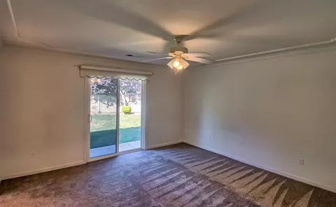 3906 Bristol Dr, Redding, CA 96002 photo 15