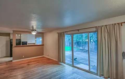 840 Christine Ave, Redding, CA 96003 photo 2