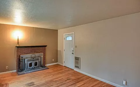 840 Christine Ave, Redding, CA 96003 photo 4