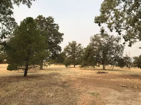 1891 College View Dr, Redding, CA 96003 photo 8