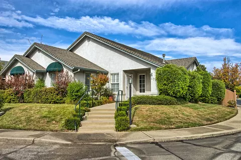 1796 Vineyard Trl, Redding, CA 96003 photo 1