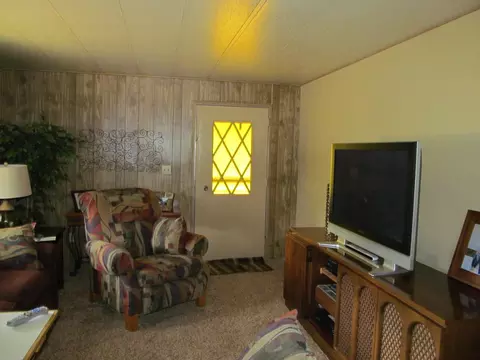 3406 Ward Ln, Redding, CA 96003 photo 2