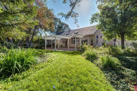 2596 Castlewood Dr, Redding, CA 96002 photo 35