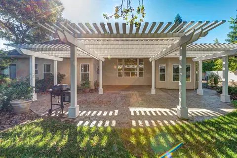2596 Castlewood Dr, Redding, CA 96002 photo 36