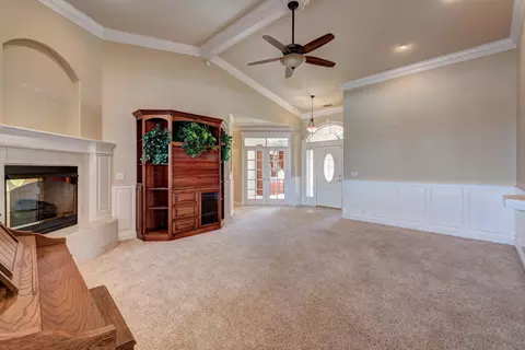 2596 Castlewood Dr, Redding, CA 96002 photo 10
