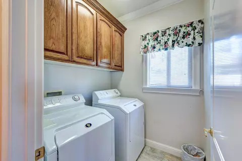 2596 Castlewood Dr, Redding, CA 96002 photo 18
