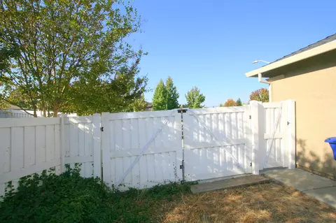 3421 Laramie St, Redding, CA 96002 photo 21