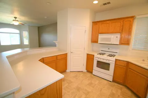 3421 Laramie St, Redding, CA 96002 photo 5
