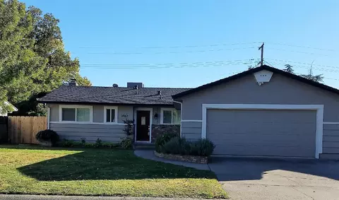 2067 Wilder Dr, Redding, CA 96001 photo 1