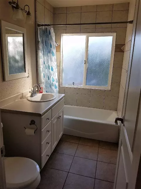 2067 Wilder Dr, Redding, CA 96001 photo 5
