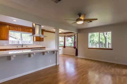315 Aquamarine Way, Redding, CA 96003 photo 6