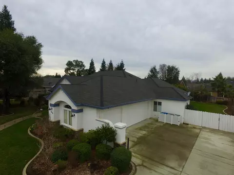 4498 Blue Creek Dr, Redding, CA 96002 photo 2
