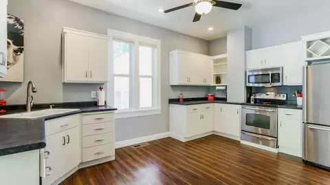 1034 West, Redding, CA 96001 photo 7