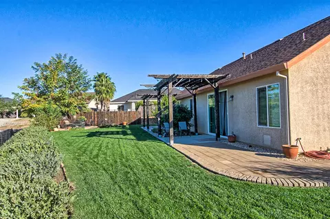 1458 Harbor Ct, Redding, CA 96003 photo 22