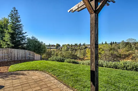1458 Harbor Ct, Redding, CA 96003 photo 21