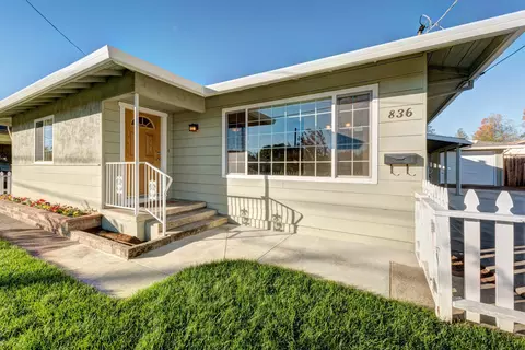 836 Ridge Rd, Redding, CA 96003 photo 1