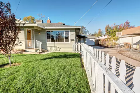 836 Ridge Rd, Redding, CA 96003 photo 3