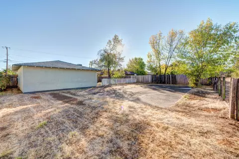 836 Ridge Rd, Redding, CA 96003 photo 28
