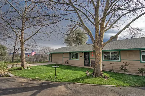10921 Stacie Way, Redding, CA 96001 photo 3
