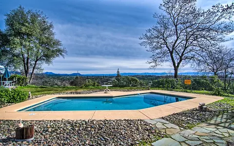 10921 Stacie Way, Redding, CA 96001 photo 1