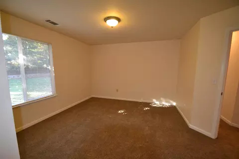 4364 Agnes May Dr, Redding, CA 96002 photo 8