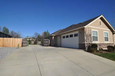 19420 Carnegie Dr, Redding, CA 96003 photo 36