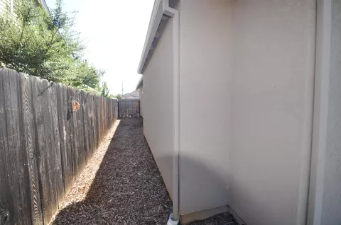 19420 Carnegie Dr, Redding, CA 96003 photo 30