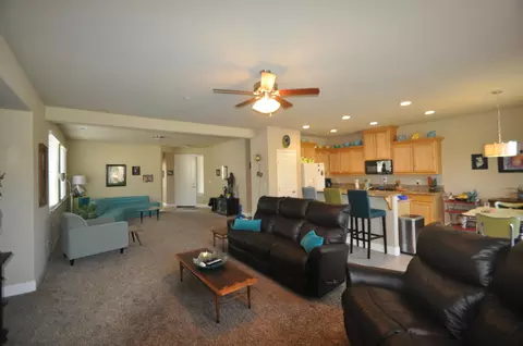 19420 Carnegie Dr, Redding, CA 96003 photo 16
