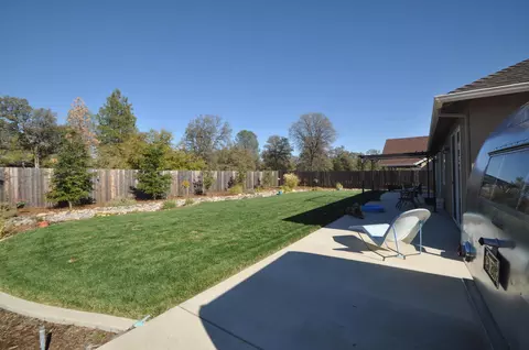 19420 Carnegie Dr, Redding, CA 96003 photo 33