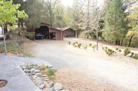 25 Rebel Rd, Lewiston, CA 96052 photo 3