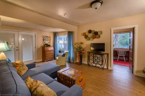 901 State St, Redding, CA 96001 photo 3